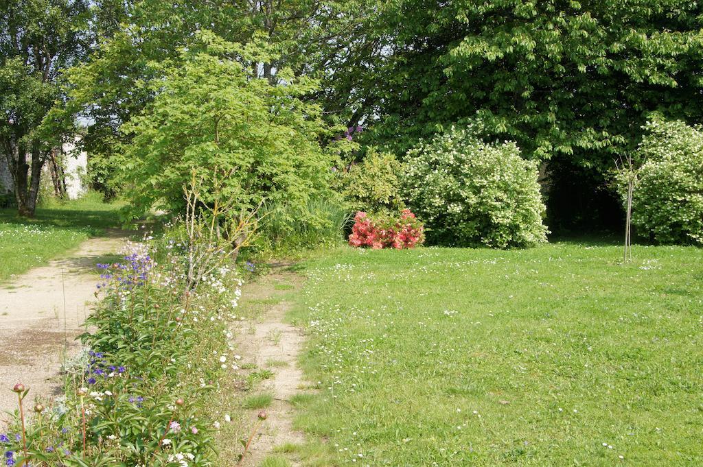 Le Clos De La Muse Saint-Junien Exterior photo