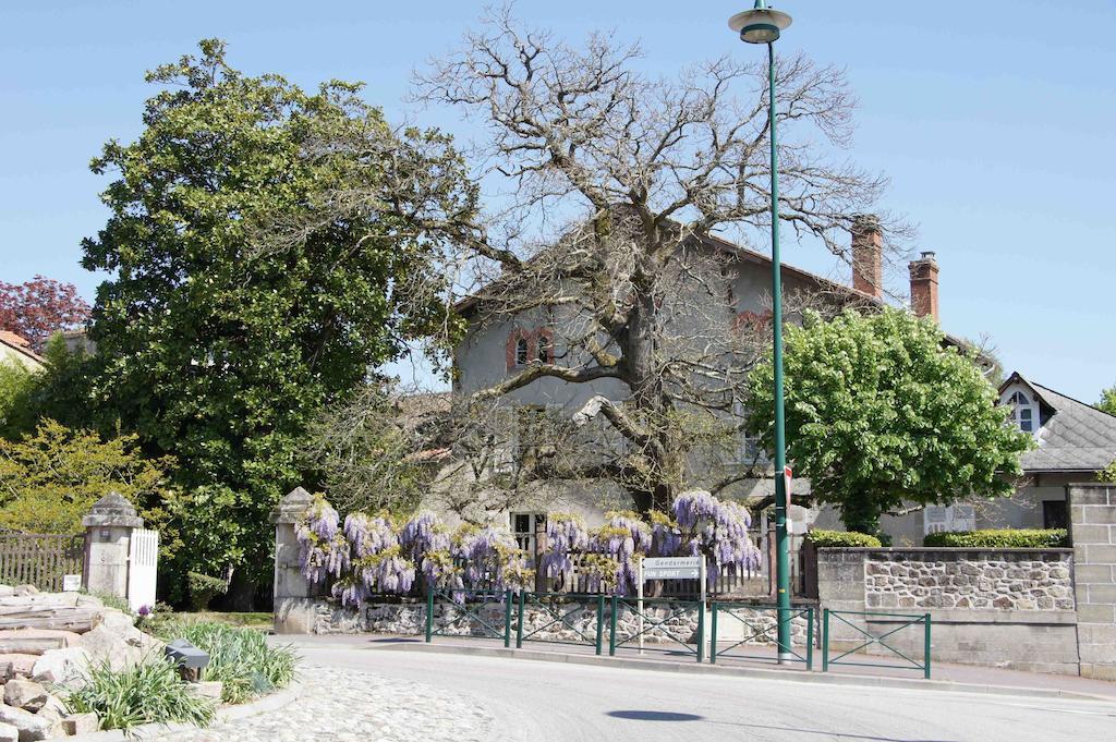 Le Clos De La Muse Saint-Junien Exterior photo